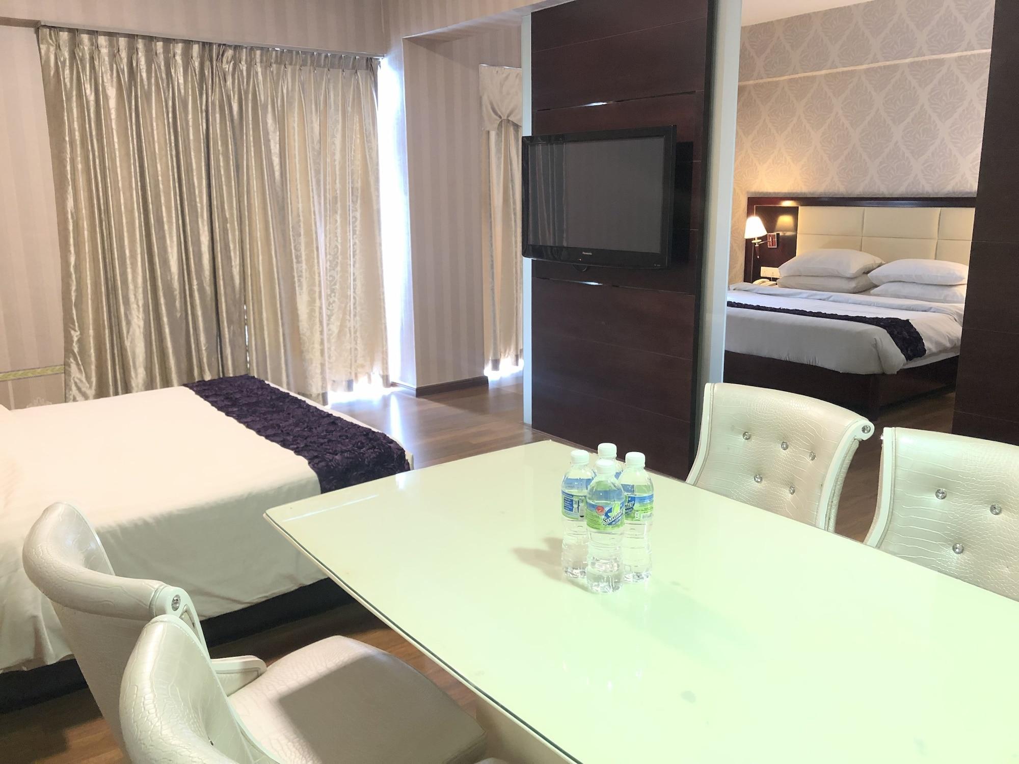 ג'והור בהרו Pariss Hotel מראה חיצוני תמונה