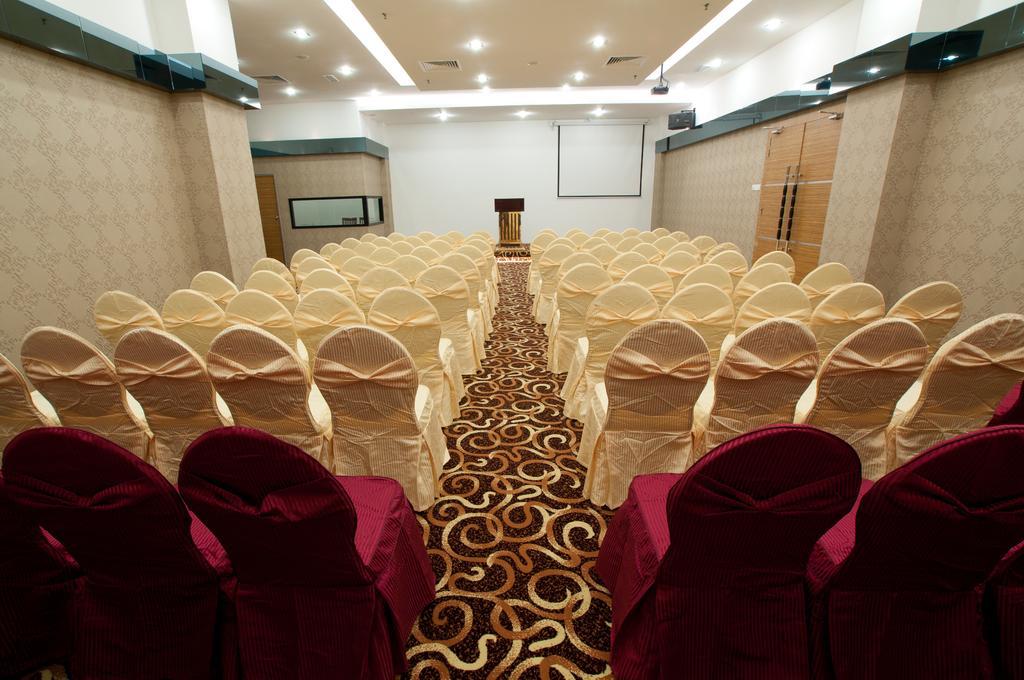 ג'והור בהרו Pariss Hotel מראה חיצוני תמונה