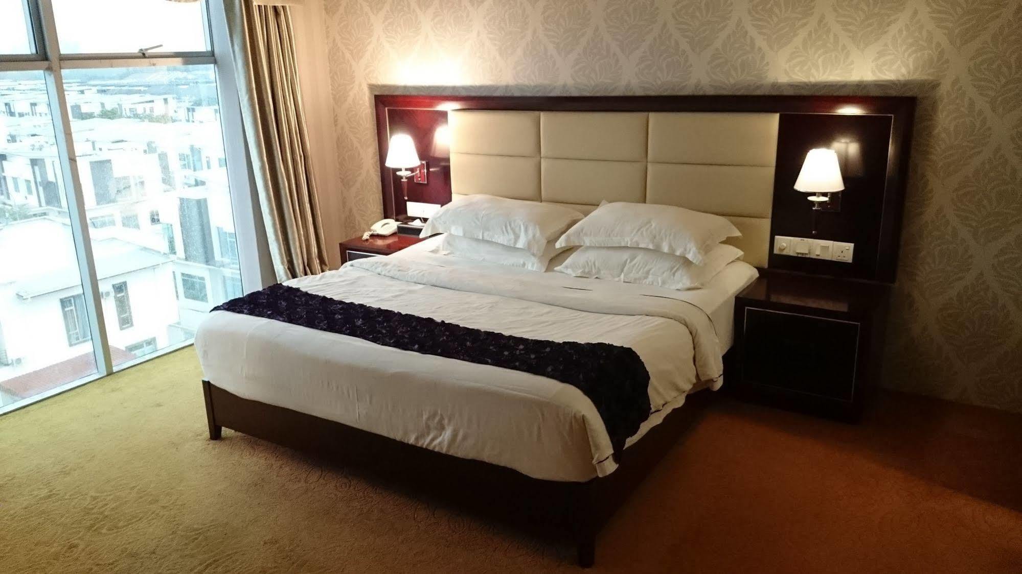 ג'והור בהרו Pariss Hotel מראה חיצוני תמונה